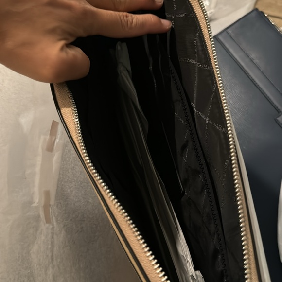 Michael Kors Cooper Laptop Case - Picture 4 of 4